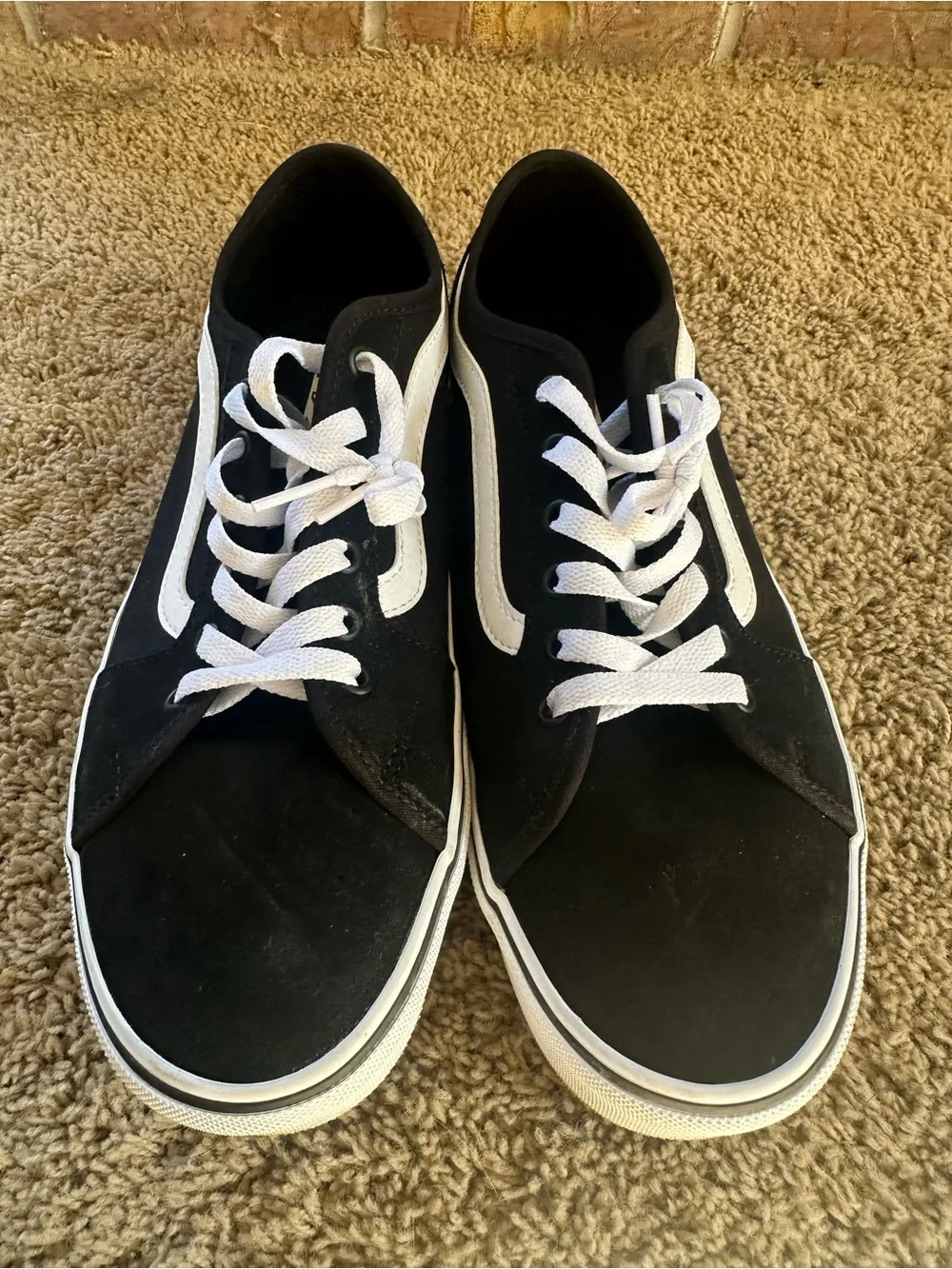Vans filmore Decon Black & White Low-Top Skate Sneakers size 11
